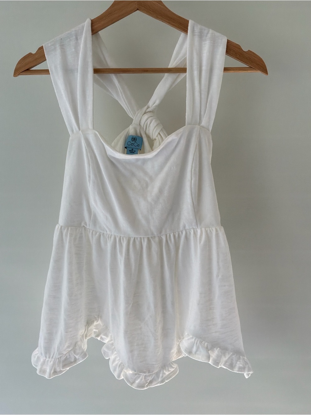 CeCe White Knot-Back Ruffle Top Size M - Picture 2 of 9